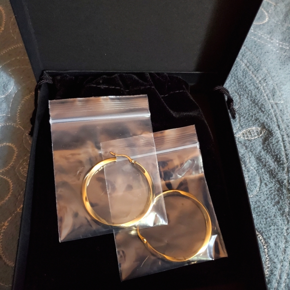 Twisted Hoops - Picture 4 of 7